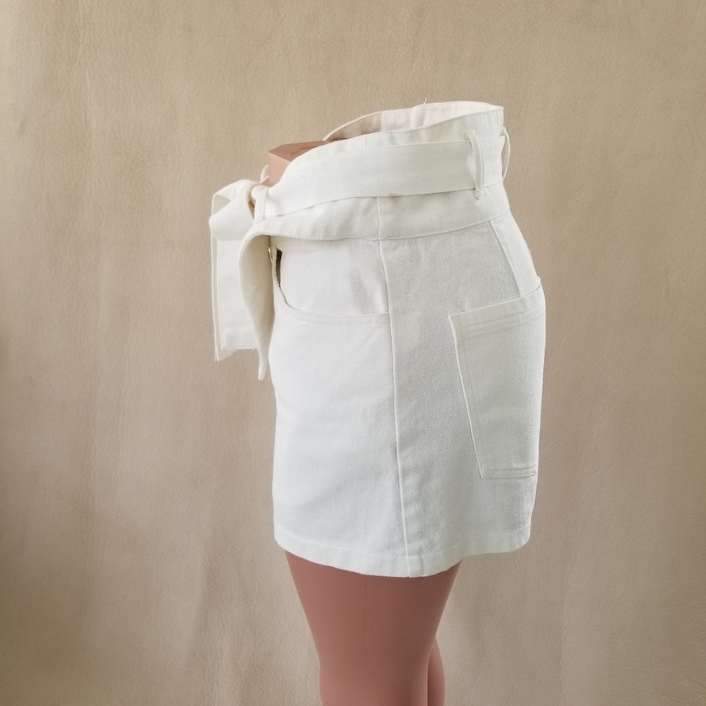 🤪FREE W/purchase! Molly Green paper bag shorts - Picture 3 of 5